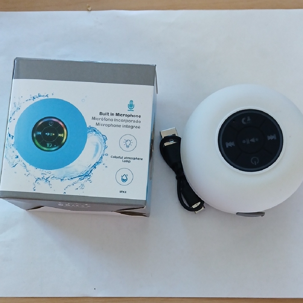 White Bluetooth Speaker with Built-in Microphone- Splash Proof